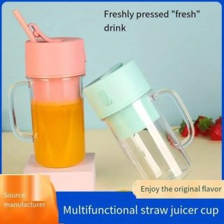 Crusher Juicer - Mug Shaped Portable Blender With Straw | Portable Blender,Juicer Portable Outdoor Juicing Cup | Home Mini Cordless Juicer - Random Color