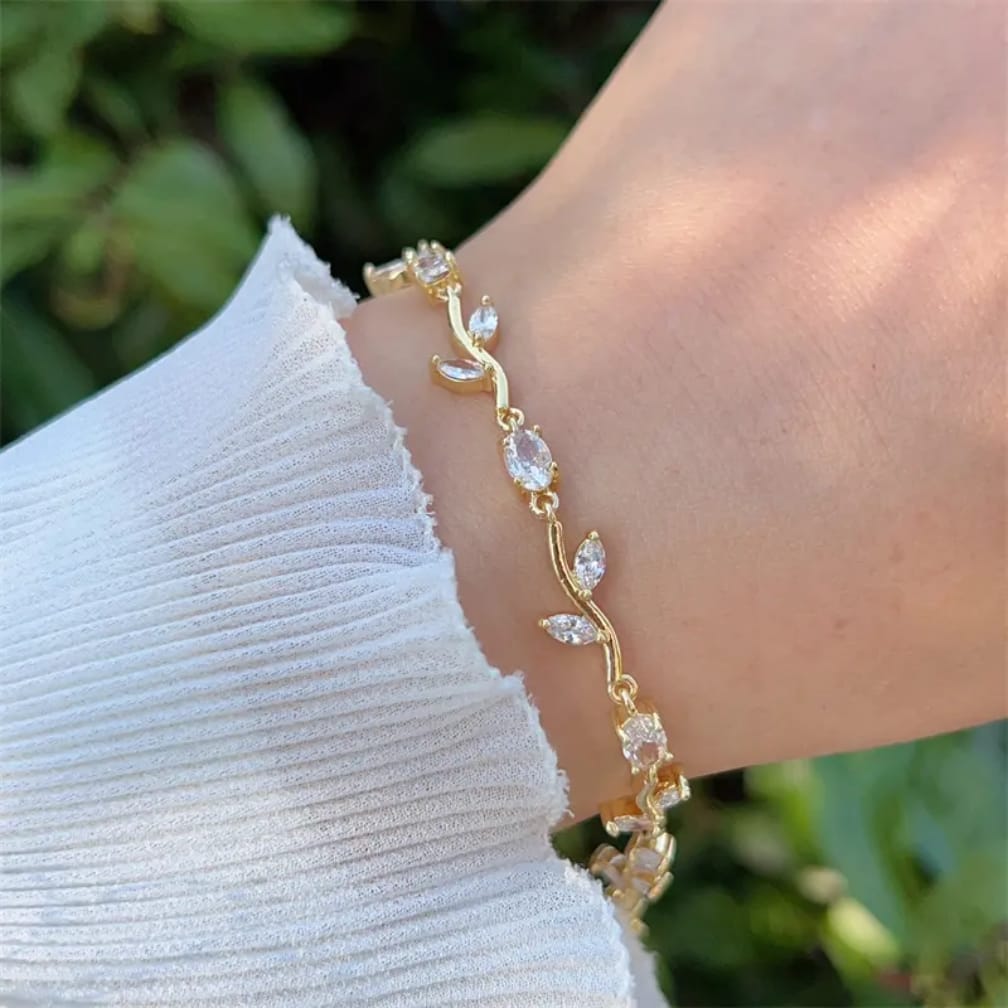 Tulip Bracelet – Premium Quality Stainless Steel Elegant Bracelet for Women l Green ~ Without Box Rs 585 - Image 2